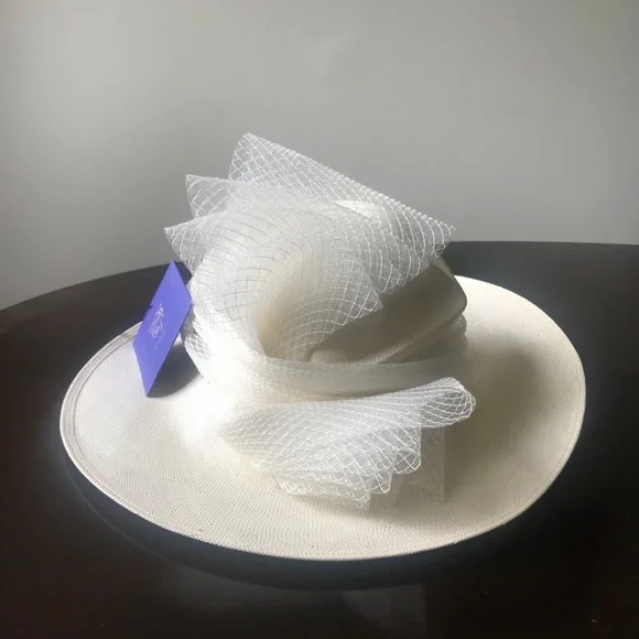 New Philip Treacy London Ivory Natural straw hat - Picture 1 of 10